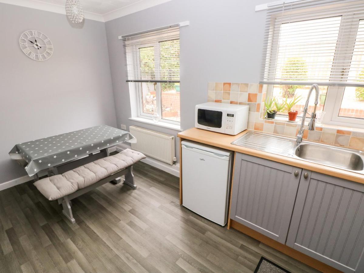 23 Charles Thomas Avenue Villa Pembroke Dock Luaran gambar